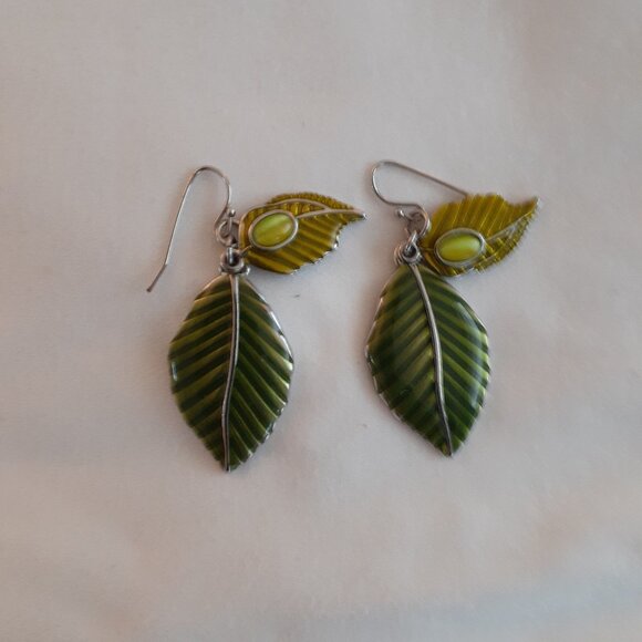 Green Leaf Earrings - Picture 2 of 3